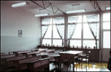 Szkoła 1000-lecia przy ulicy Witkiewicza, wnętrze sali lekcyjnej, Szczecin