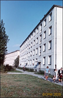 Osiedle mieszkaniowe Prototypów na Służewcu, dwa budynki czterokondygnacyjne, Warszawa