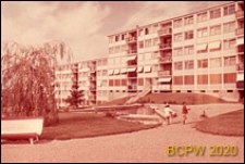 Osiedle mieszkaniowe Les Grandes Terres, fragment zabudowy, Paryż-Marly-le-Roi, Francja