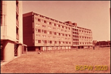 Osiedle mieszkaniowe Brandon Estate, blok mieszkalny pięciokondygnacyjny, widok zewnętrzny, Londyn, Wielka Brytania