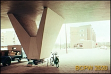 Osiedle mieszkaniowe w dzielnicy Slotervaart w zachodniej części miasta, wiadukt, fragment konstrukcji, Amsterdam, Niderlandy