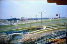 Stopień wodny Gabcikovo, sztuczny tor kajakarstwa górskiego, widok od strony wody dolnej, Słowacja