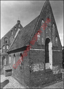 Kościół pw. św. Bartłomieja. Widok zewnętrzny od strony prezbiterium z roku 1938. Pasłęk