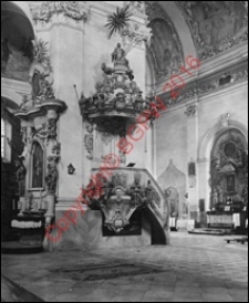 Kości&oacute;ł pw. NMP i św. Mikołaja. Wnętrze. Widok z przed 1939 roku. Ląd