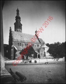 Kościół farny św. Jana Chrzciciela. Widok z przed 1939 roku. Radom