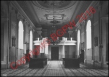 Kości&oacute;ł pw. św. Anny. Wnętrze. Widok z przed 1939 roku. Wohyń