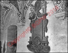 Kościół Zwiastowania Najświętszej Marii Panny przy klasztorze Pokamedulskim. Wnętrze. Tablica z epitafium. Widok z przed 1939 roku. Rytwiany