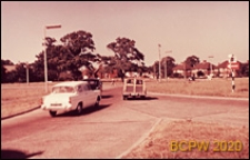 Rozjazd na rondzie, Crawley, Anglia, Wielka Brytania