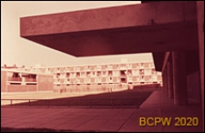 Osiedle LCC, podcień budynku, Londyn, Wielka Brytania