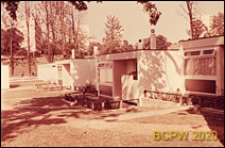 Osiedle Roehampton Lane, domki dla osób starszych, podwórko, Londyn, Wielka Brytania