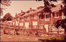 Osiedle w południowej części miasta, fragment szeregowej zabudowy, Londyn, Wielka Brytania