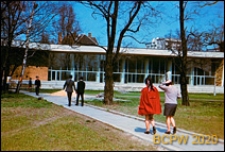 Stołówka uniwersytecka przy akademiku żeńskim Piast, Domu Studentek Uniwersytetu Jagiellońskiego przy ulicy Piastowskiej, widok zewnetrzny, Kraków