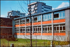 Osiedle Bronowice, szkoła podstawowa, widok zewnętrzny, Kraków