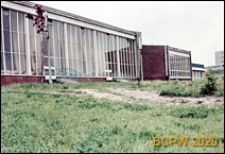 Wojewódzki Ośrodek Sportu, Turystyki i Wypoczynku przy ulicy Głowackiego, zbliżenie budynków od niezagospodarowanej strony, Olsztyn