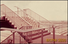 Port lotniczy Paryż-Orly, fragment tarasu widokowego, schody, Francja