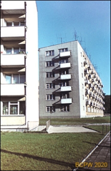 Śr&oacute;dmieście, bloki mieszkalne sześciokondygnacyjne z ciągiem balkon&oacute;w, Szczecin